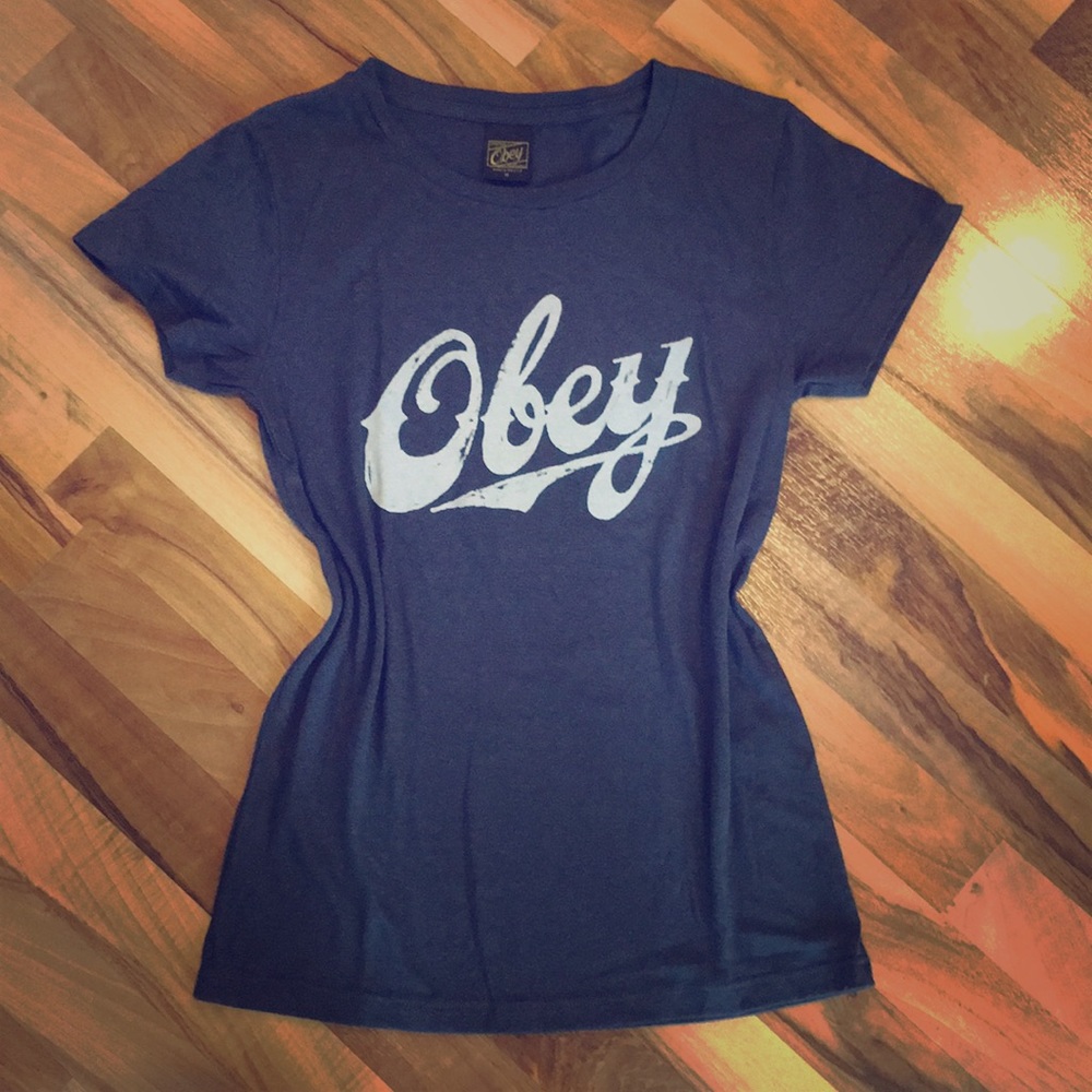 🚫Donated🚫 Vintage Obey T-Shirt